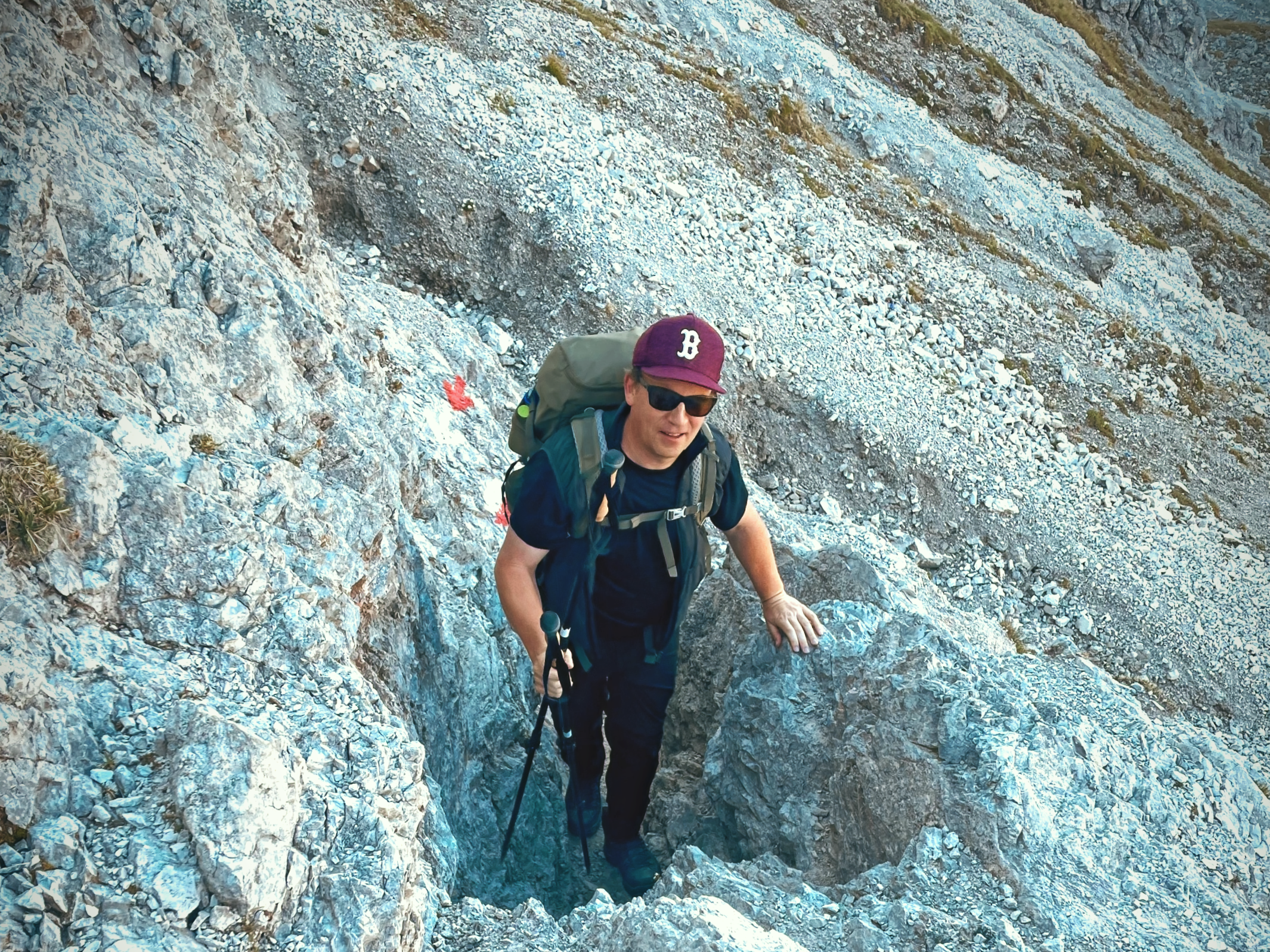 Mountain trail on the Stubai High Trail